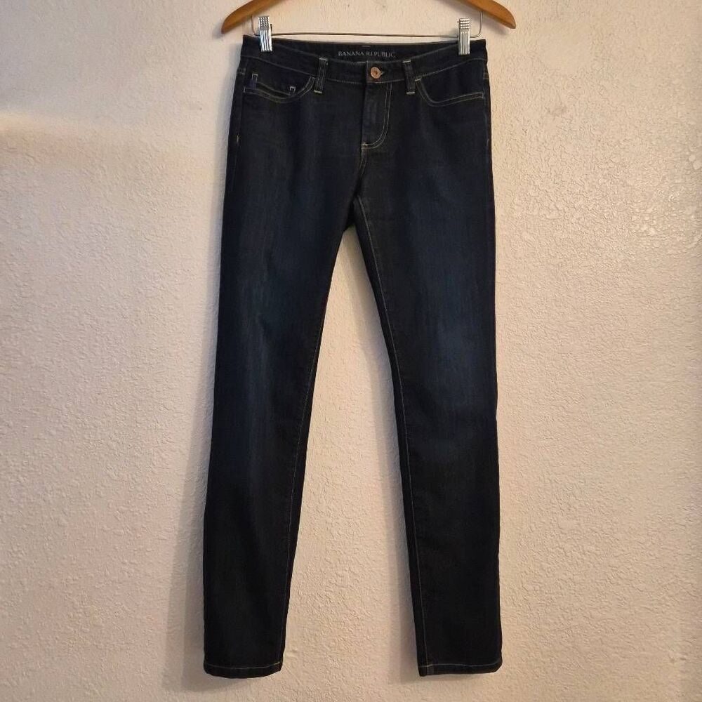 Banana Republic Classic Dark Denim Jeans: Comfy Stretchy Flattering Fit